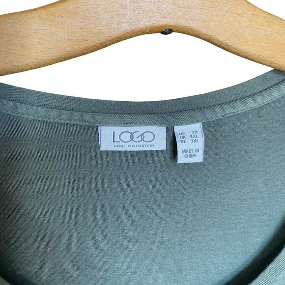 LOGO by Lori Goldstein Green Lace Hem Tunic Top Plus 3X - Picture 3 of 6